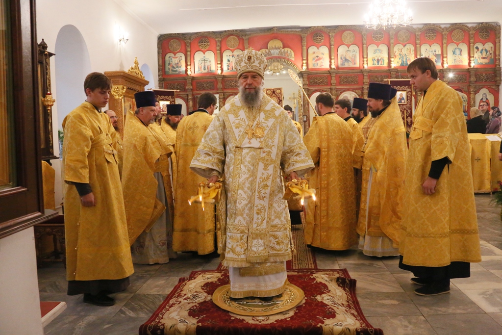 Литургия в Свято-Предтеченском храме при Саранской Духовной Семинарии